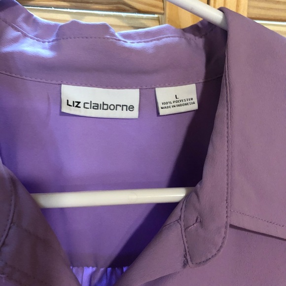 Liz Claiborne button down shirt in size L - Picture 2 of 4